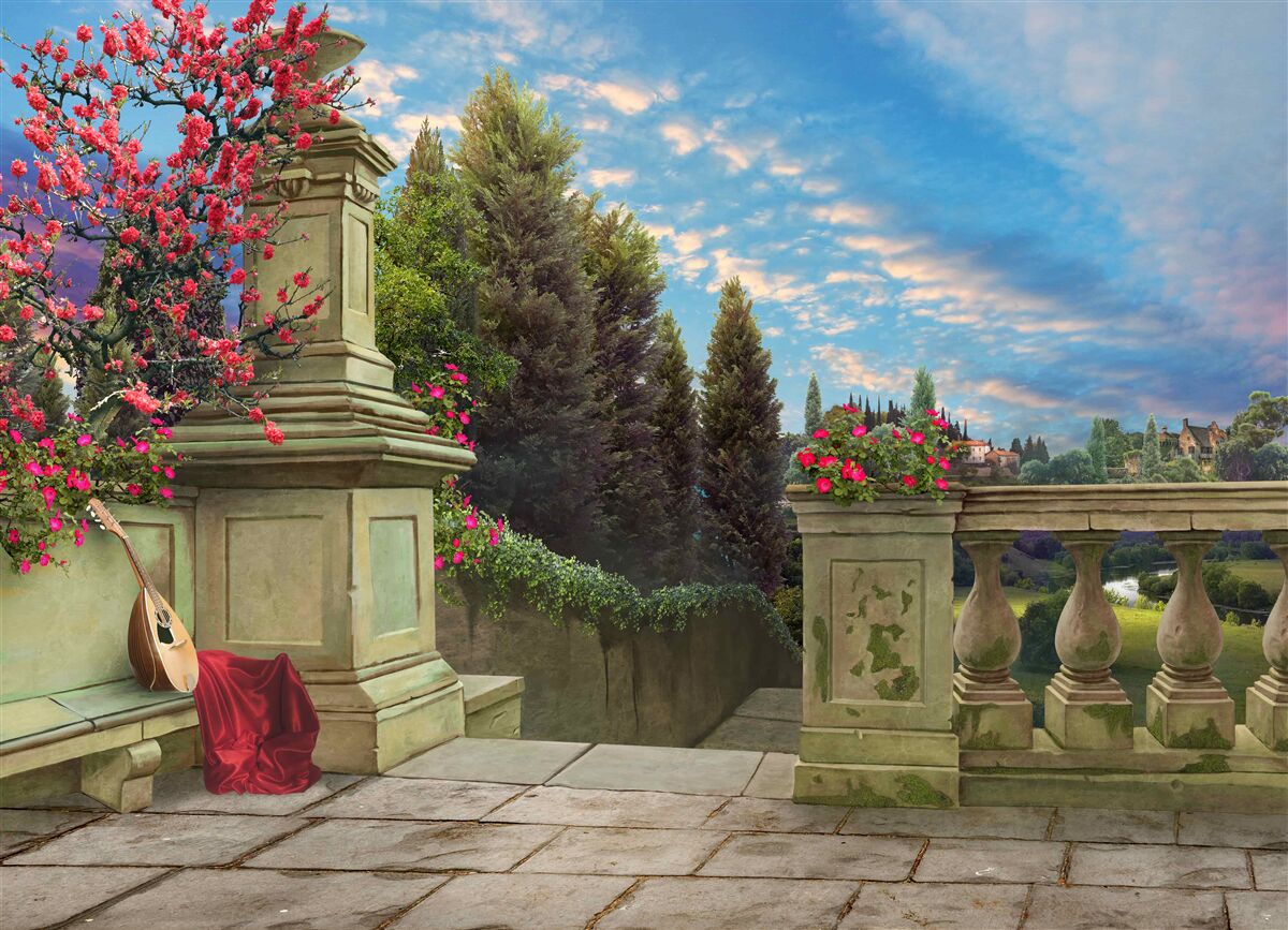 Фотошпалери покинутий музичний інструмент і червона тканина